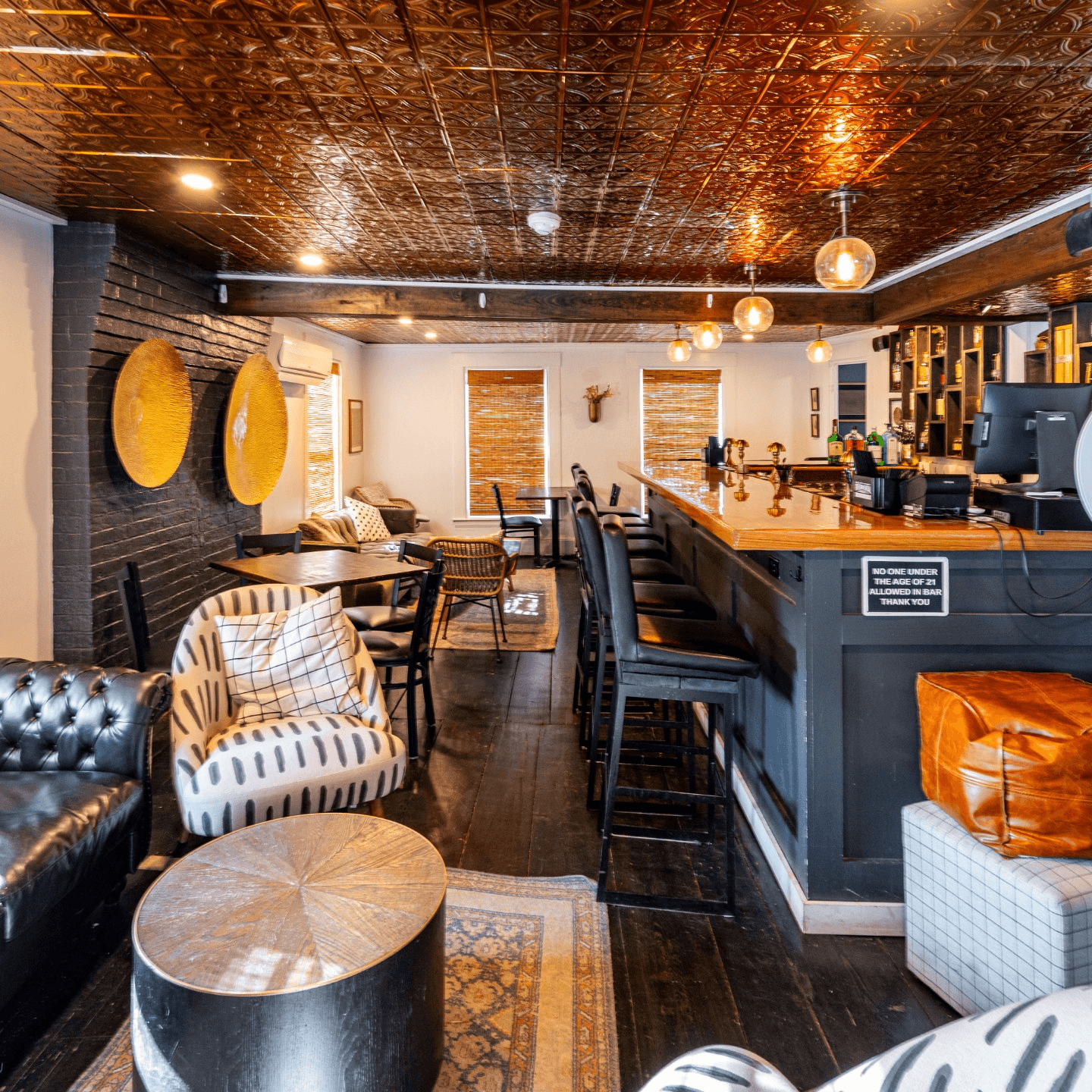 Speakeasy / Lounge