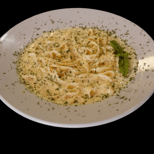 Fettuccine Alfredo Pasta.