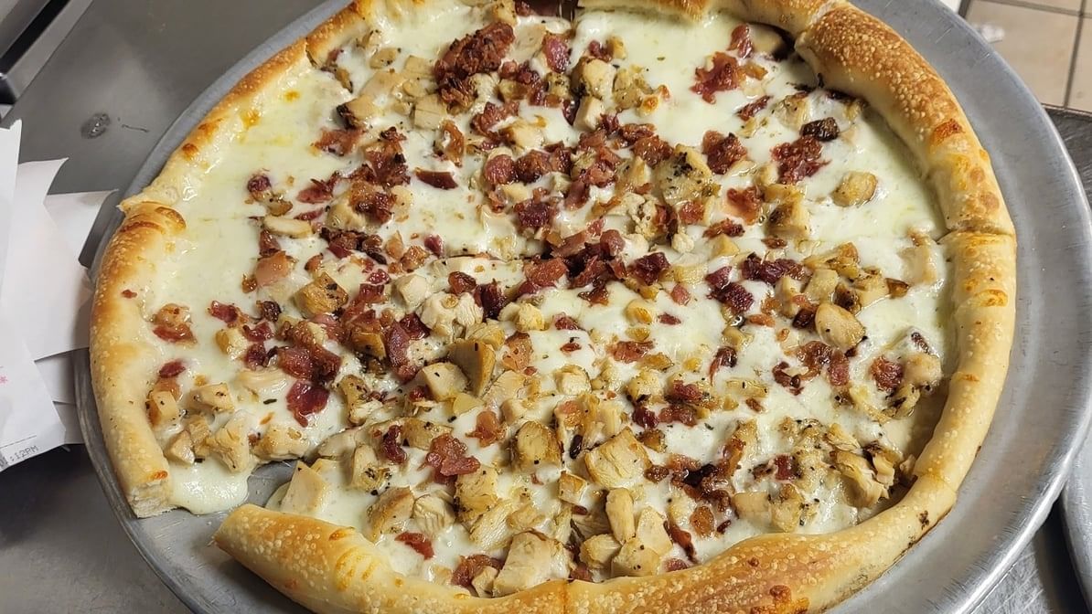 Bacon Chicken Ranch 10".