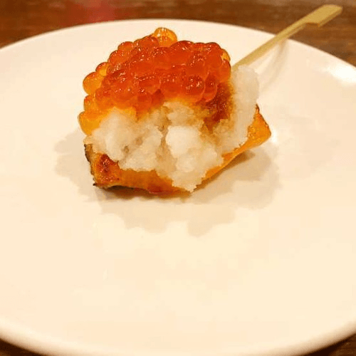 Bakka Salmon Ikura (Salmon and Salmon Roe) Skewer　鮭いくら串