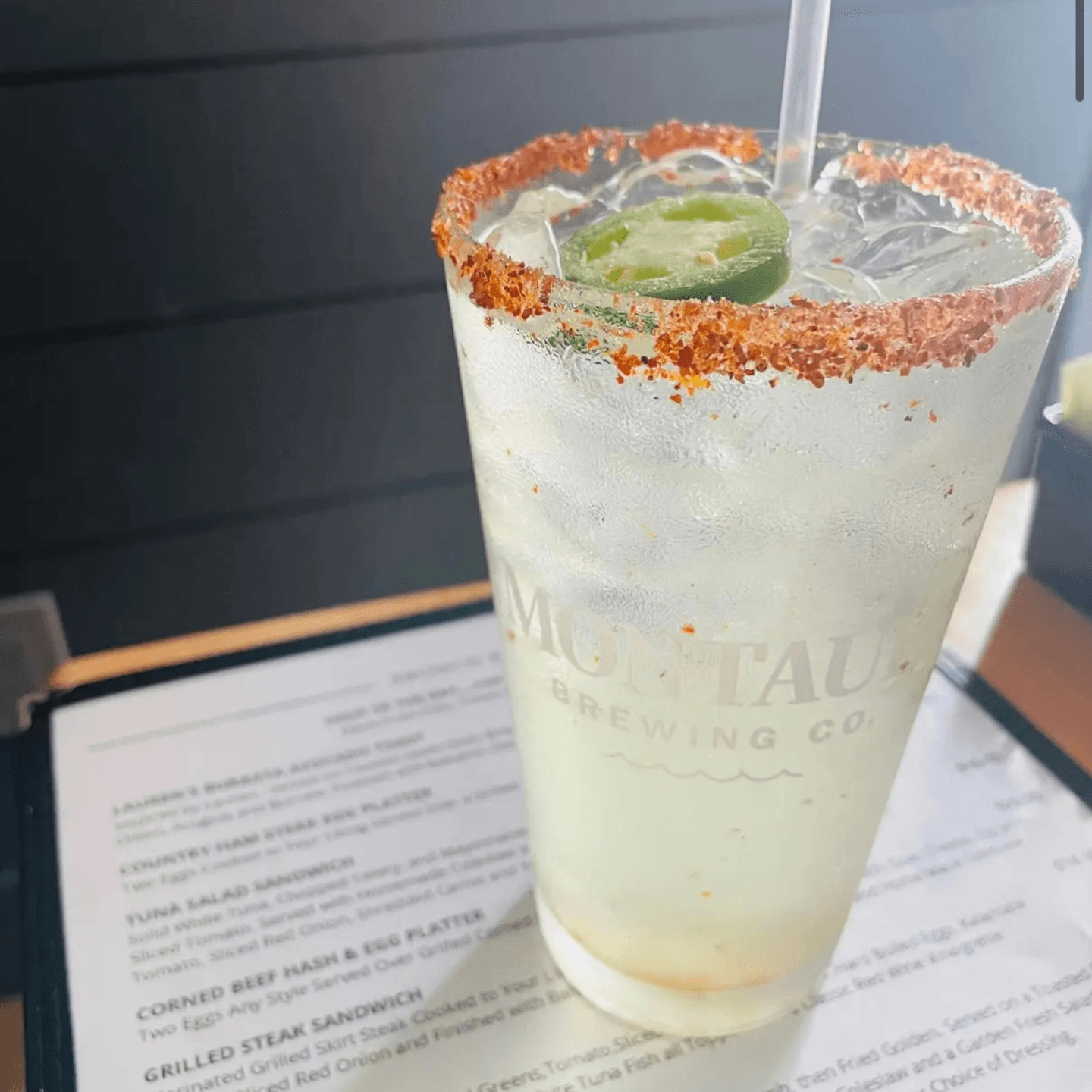 Weekday Lunch Special & Happy Hour