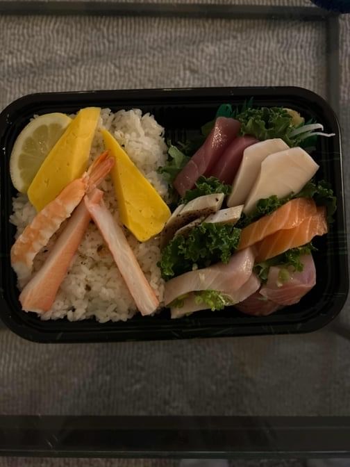 Chirashi Sushi Entrée.