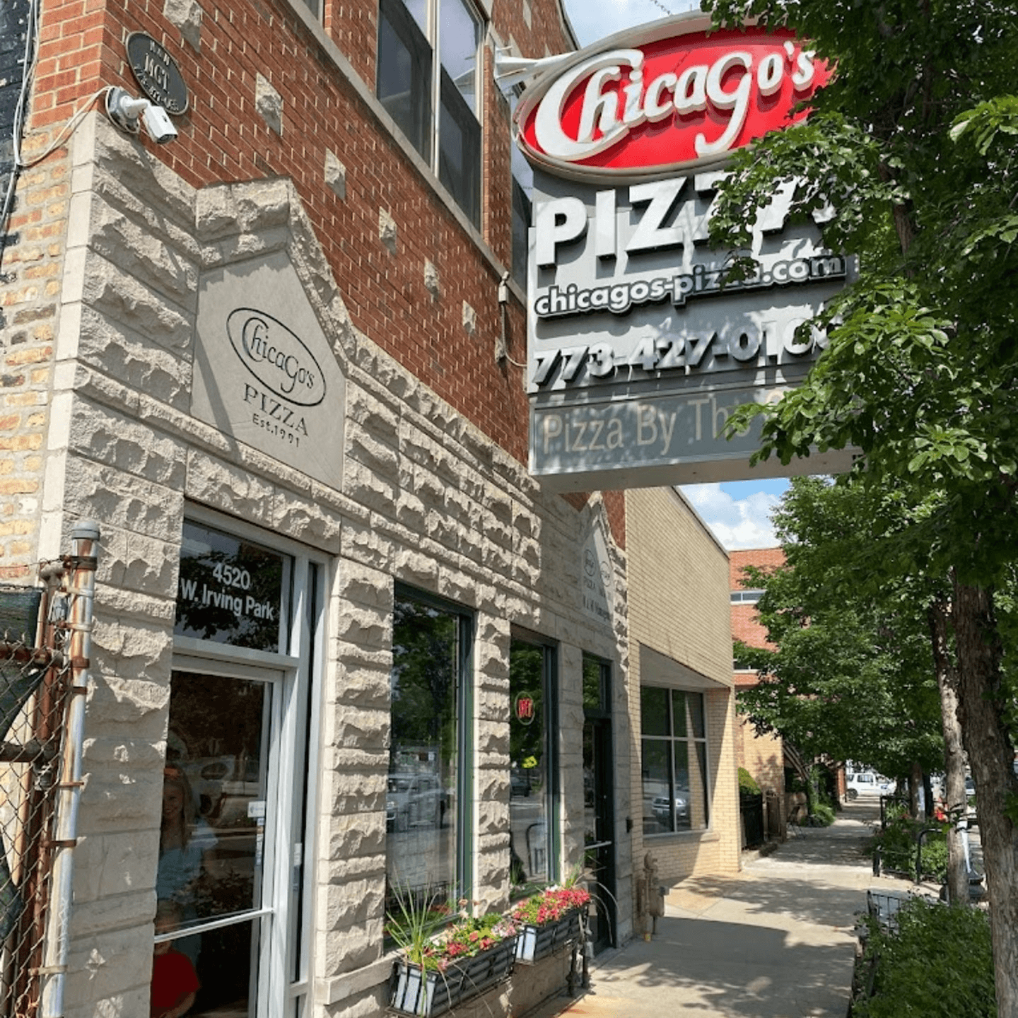 Welcome to Chicago's Pizza🍕