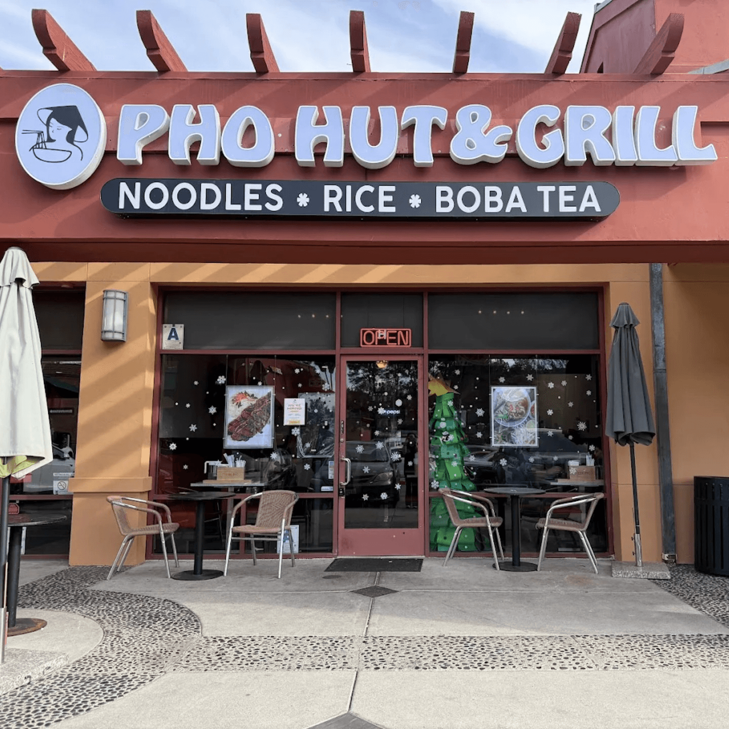 Phở Hut & Grill