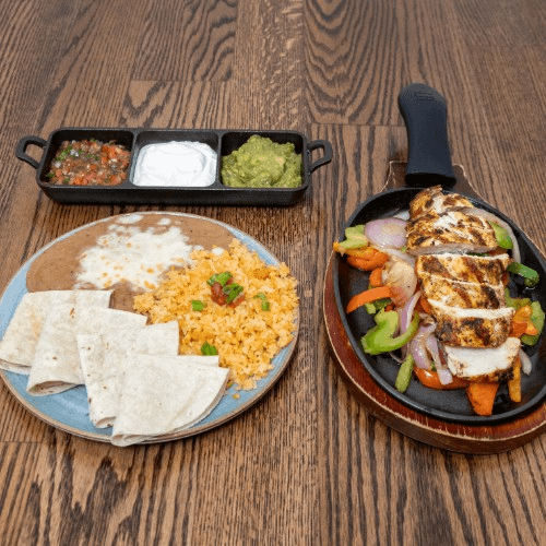 Fajitas Tradicionales - Grilled Chicken.