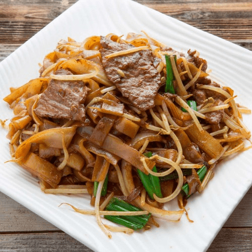 N02   Beef/Chicken Chow Fun w/Dark Soy Sauce 乾炒牛河/雞河