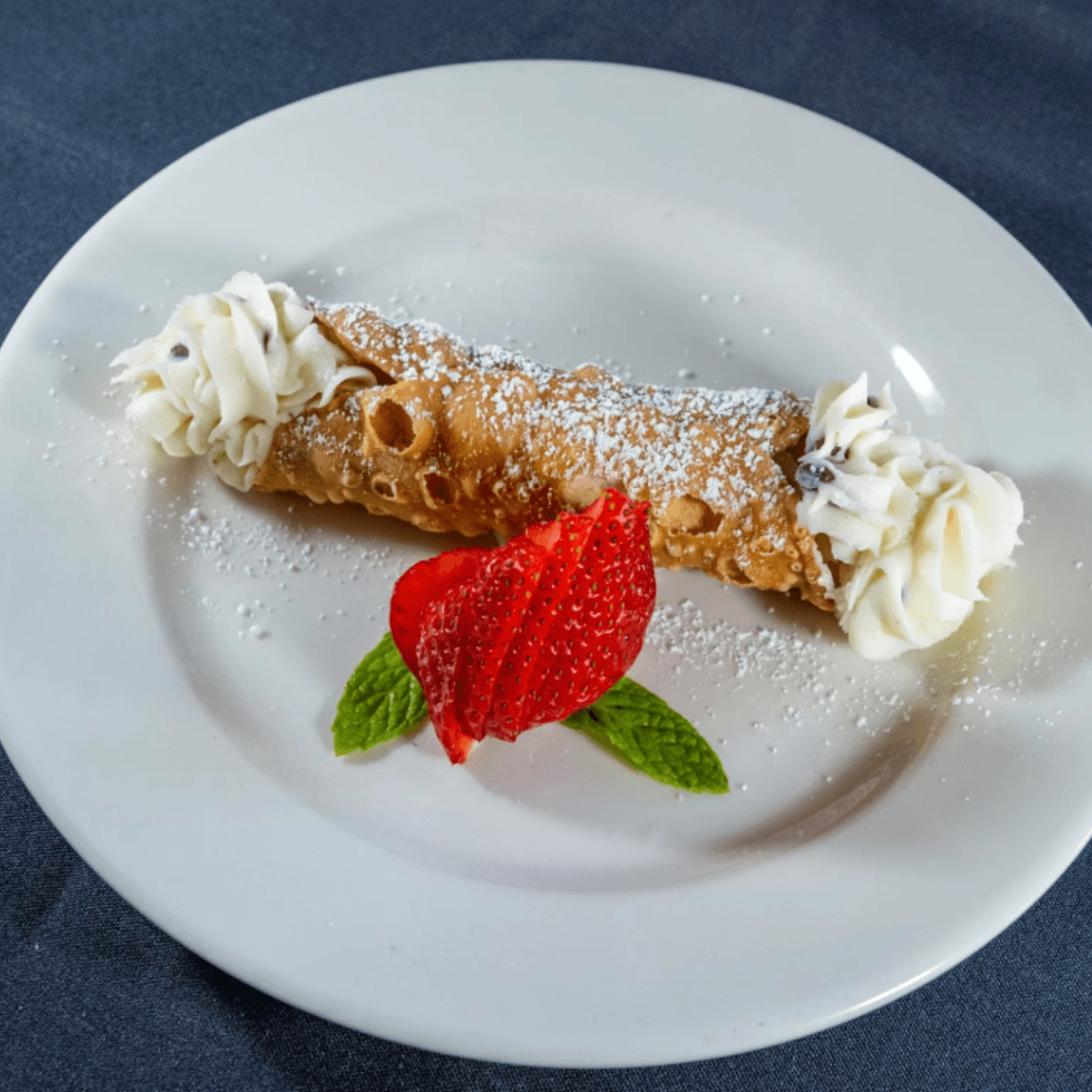 Dine-In and Enjoy a Special Treat🍰