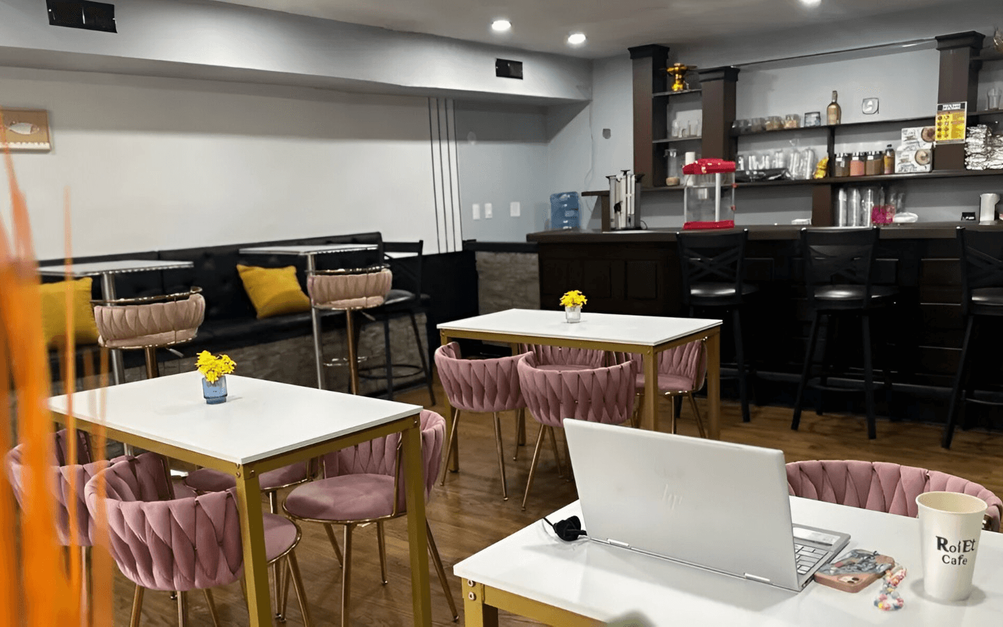 Host Your Private Event at RoiEt Cafe