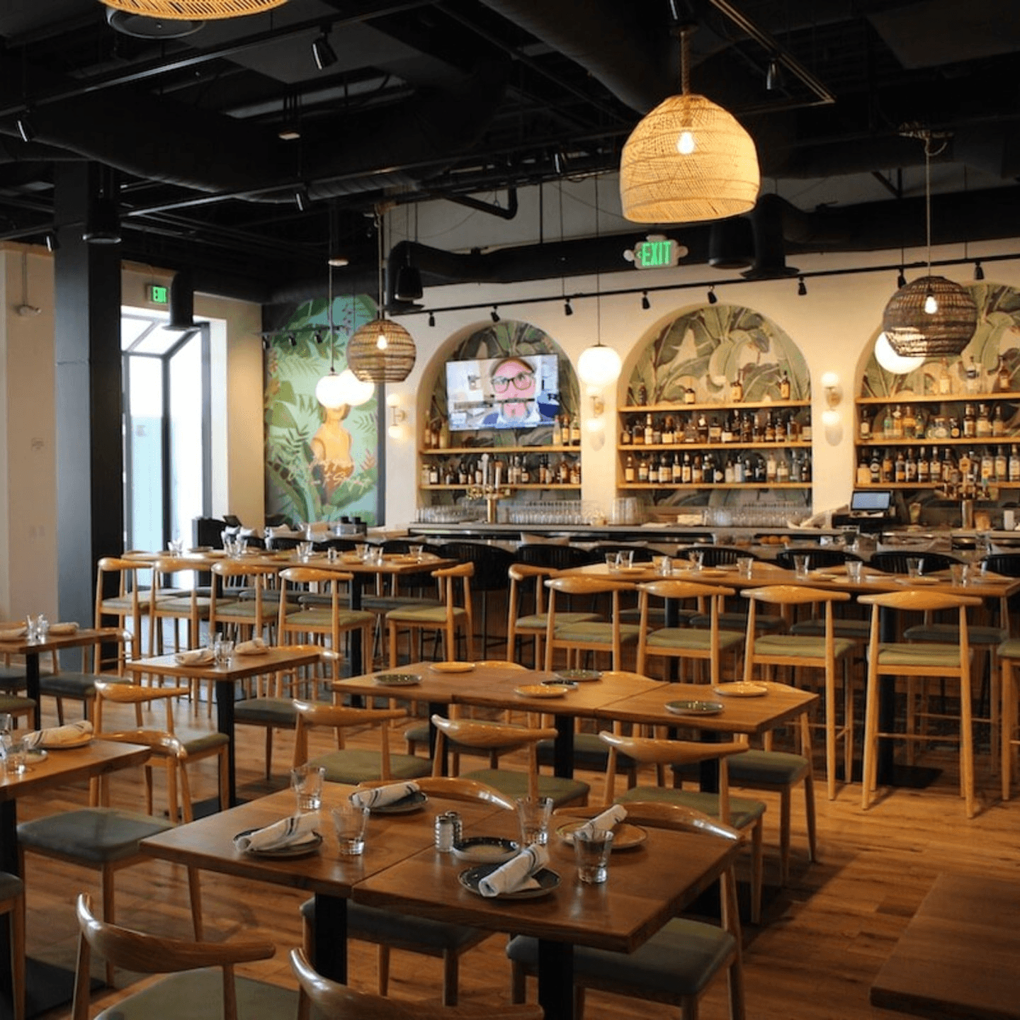 Book Your Table in Huntington Beach!