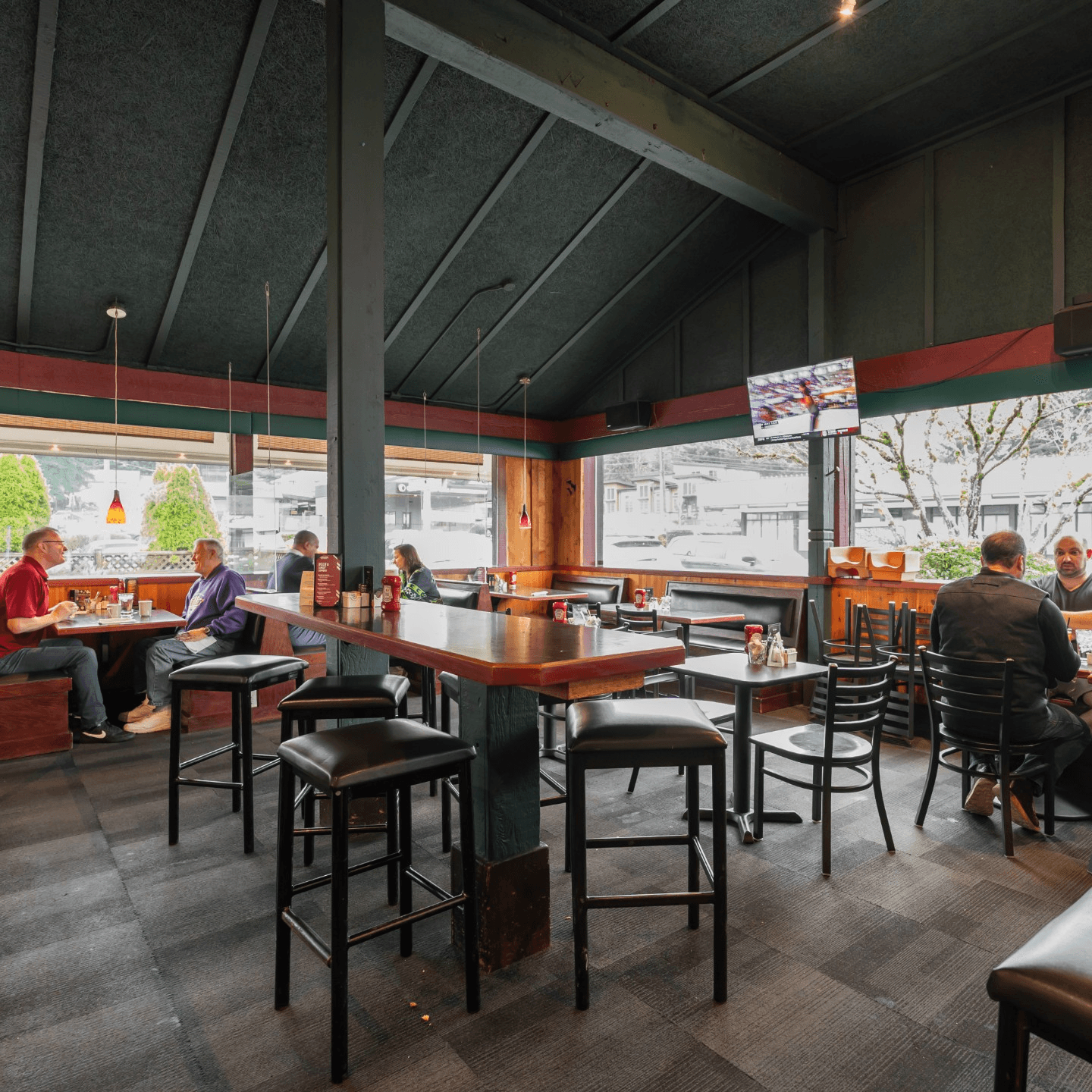 A Relaxed and Welcoming Dining Experience