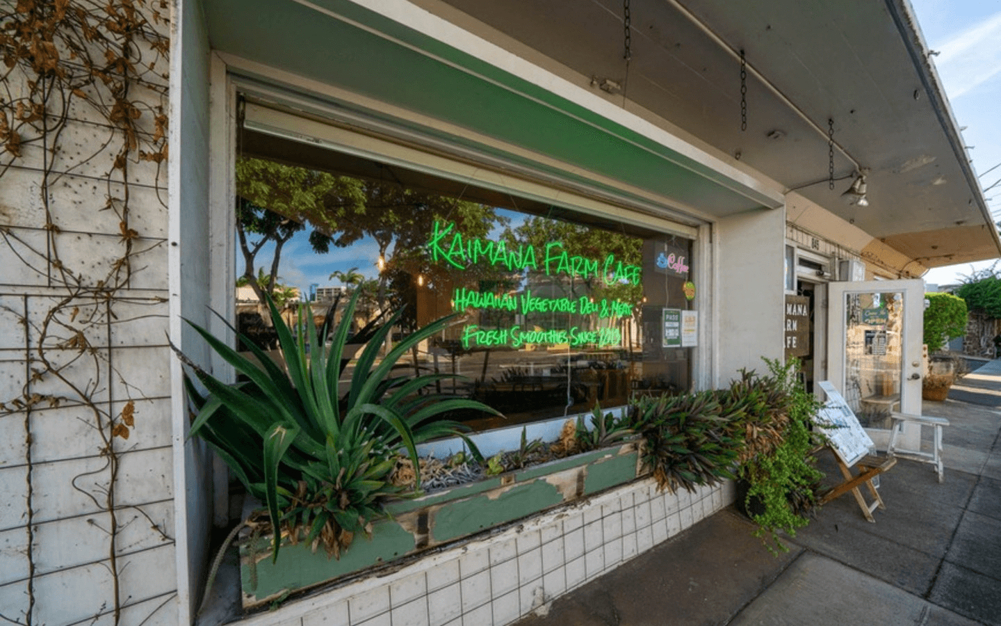 Welcome to Kaimana Farm Cafe