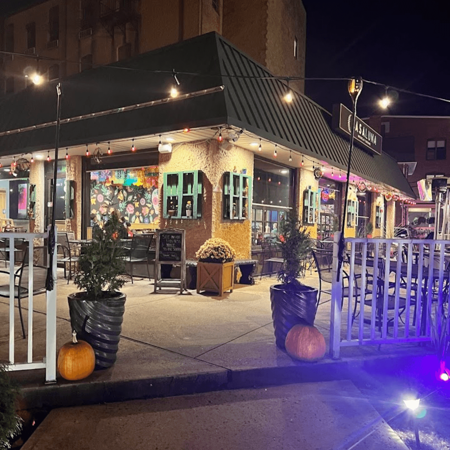 Welcome to Casa Luna Mexican Cuisine