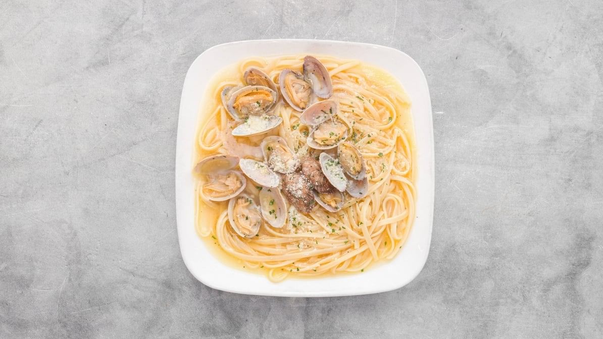Linguini & Clams Scampi Pasta.