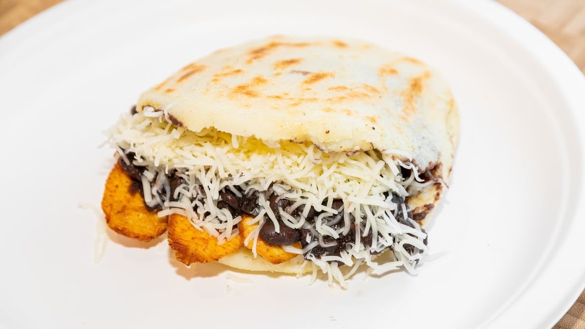 Domino Arepa.