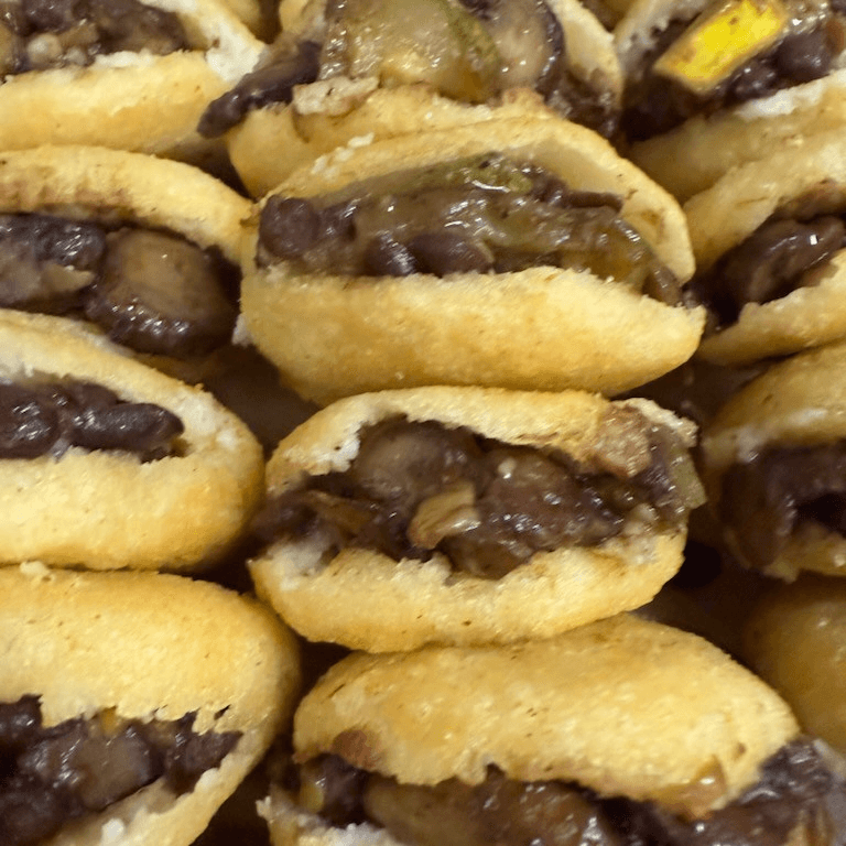 Tray of Arepitas - 30 Units.