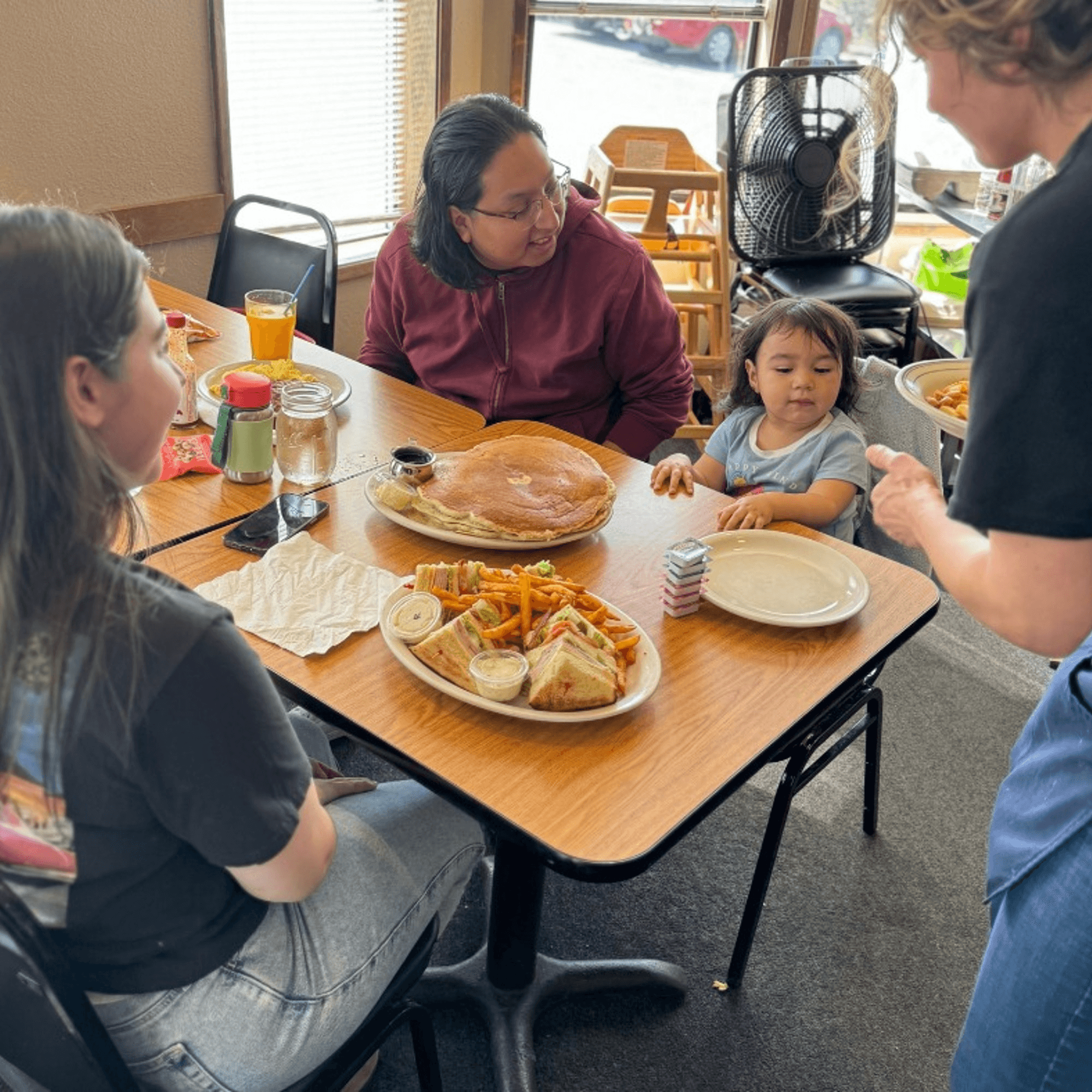 Mr T's Family Cafe gallery image #6