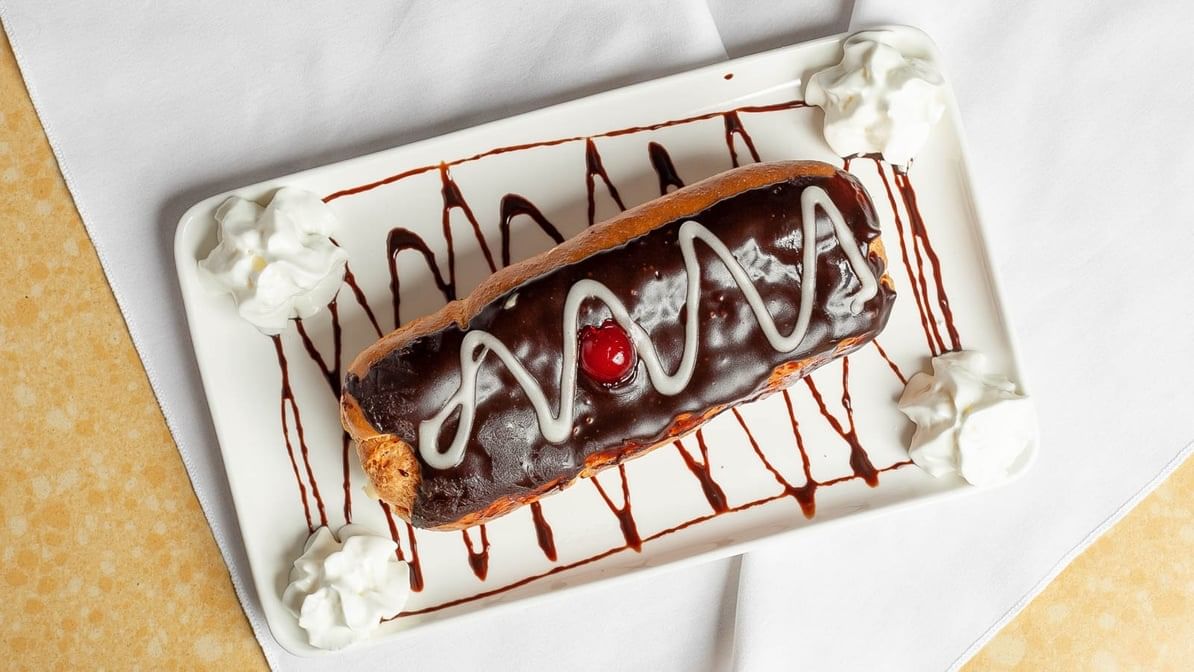 Giant Chocolate Éclair.