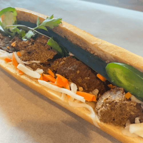 B18. Lemongrass Beef / Bánh Mì Bò Nướng Xã.