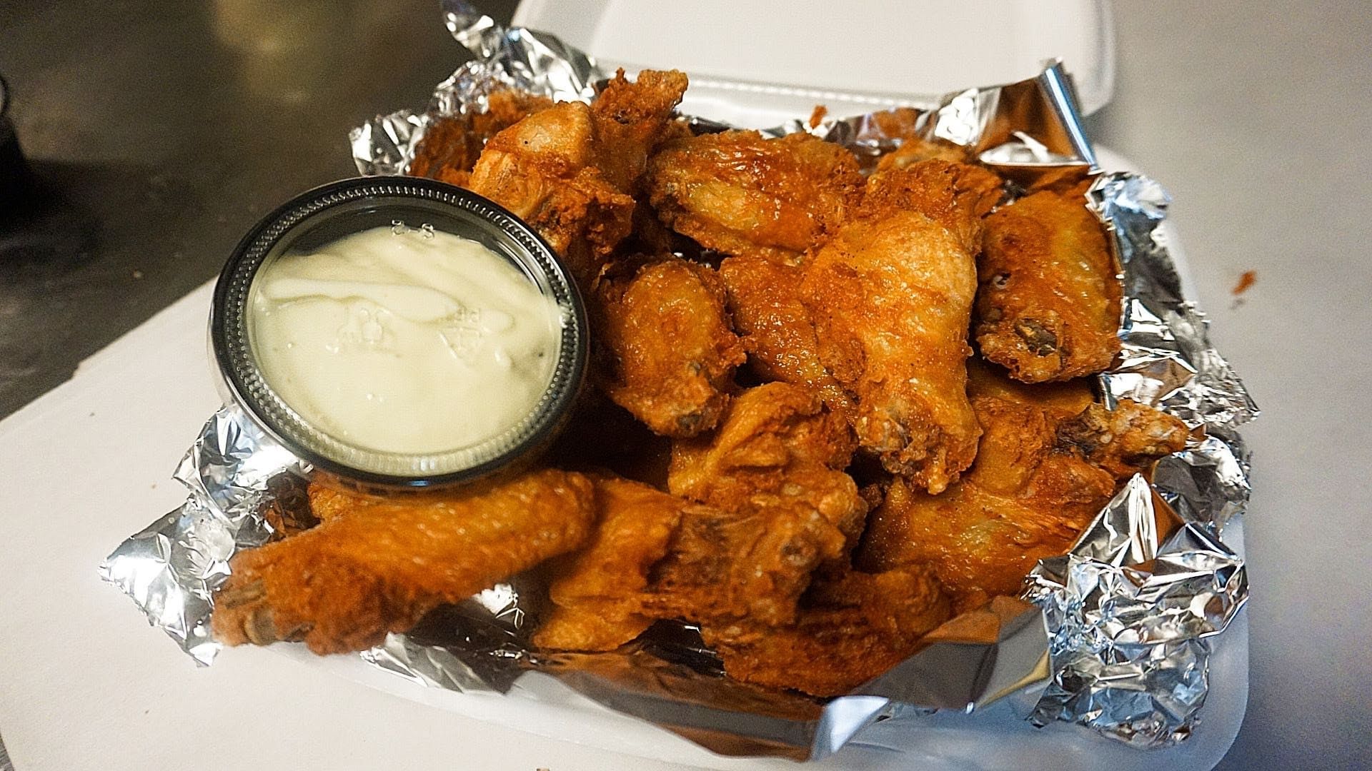 Delicious Chicken Wings: A Crowd Favorite