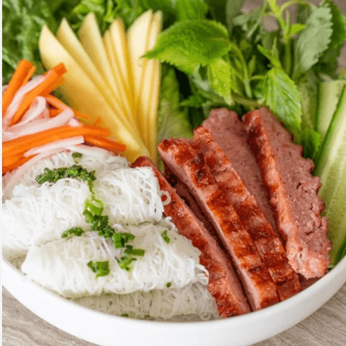 Banh Hoi Heo Quay Nem Nuong.