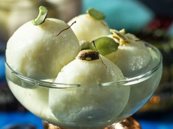 Rasgulla.