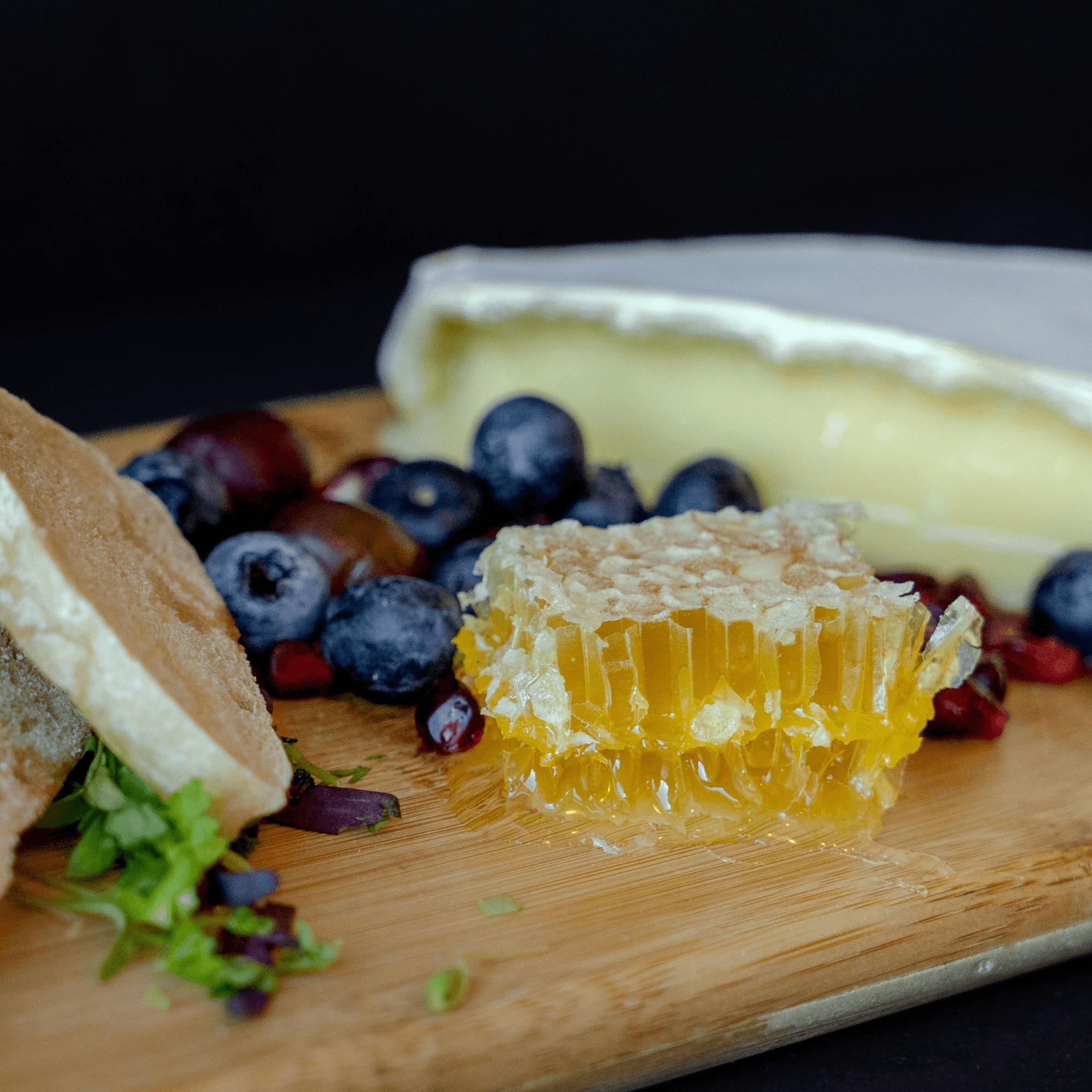 Rivage Oak Kitchen gallery image #9