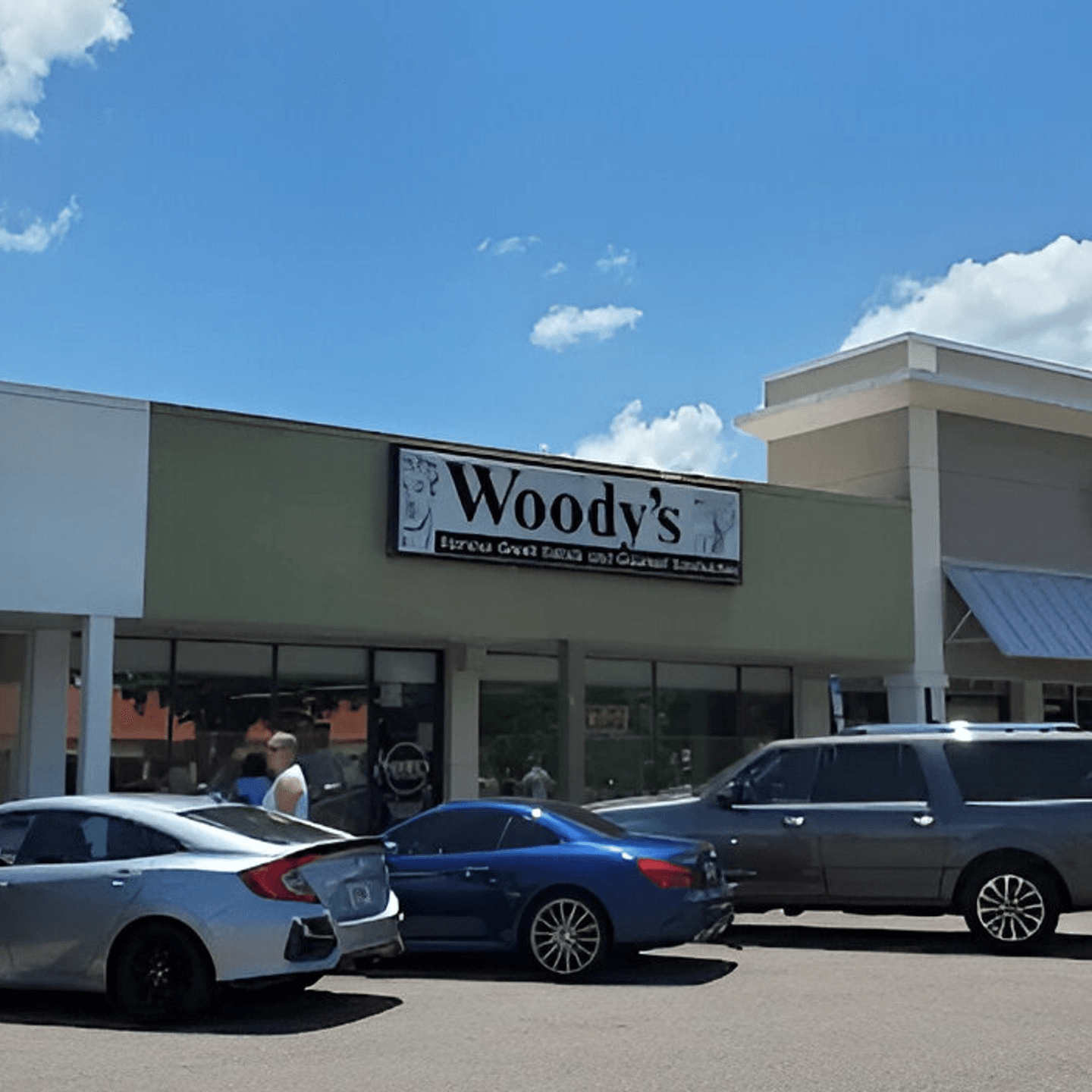 Welcome to Woody’s Famous Salads, South Tampa