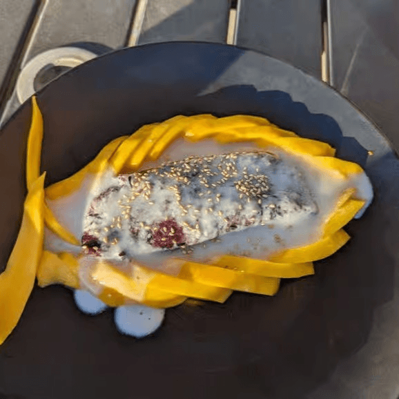 Black Rice with Mango / ข้าวเหนียวมะม่วง.