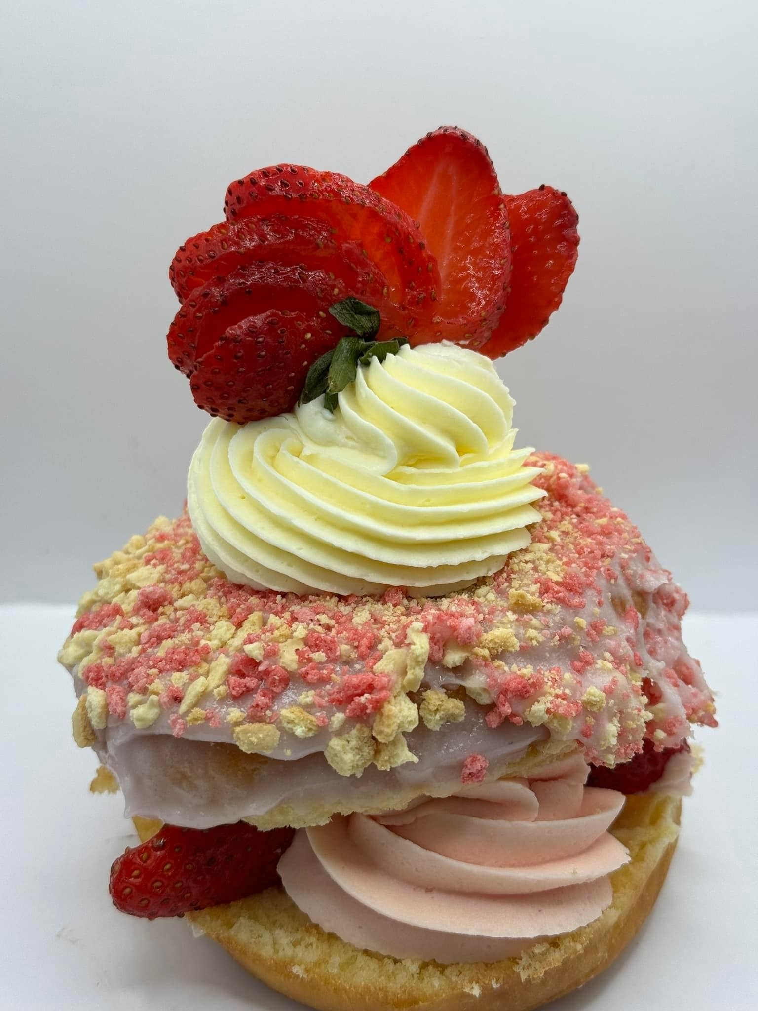 Triple Layer | Filled Fancy Donut.