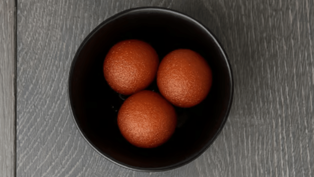 Gulab Jamun (3 Pieces).
