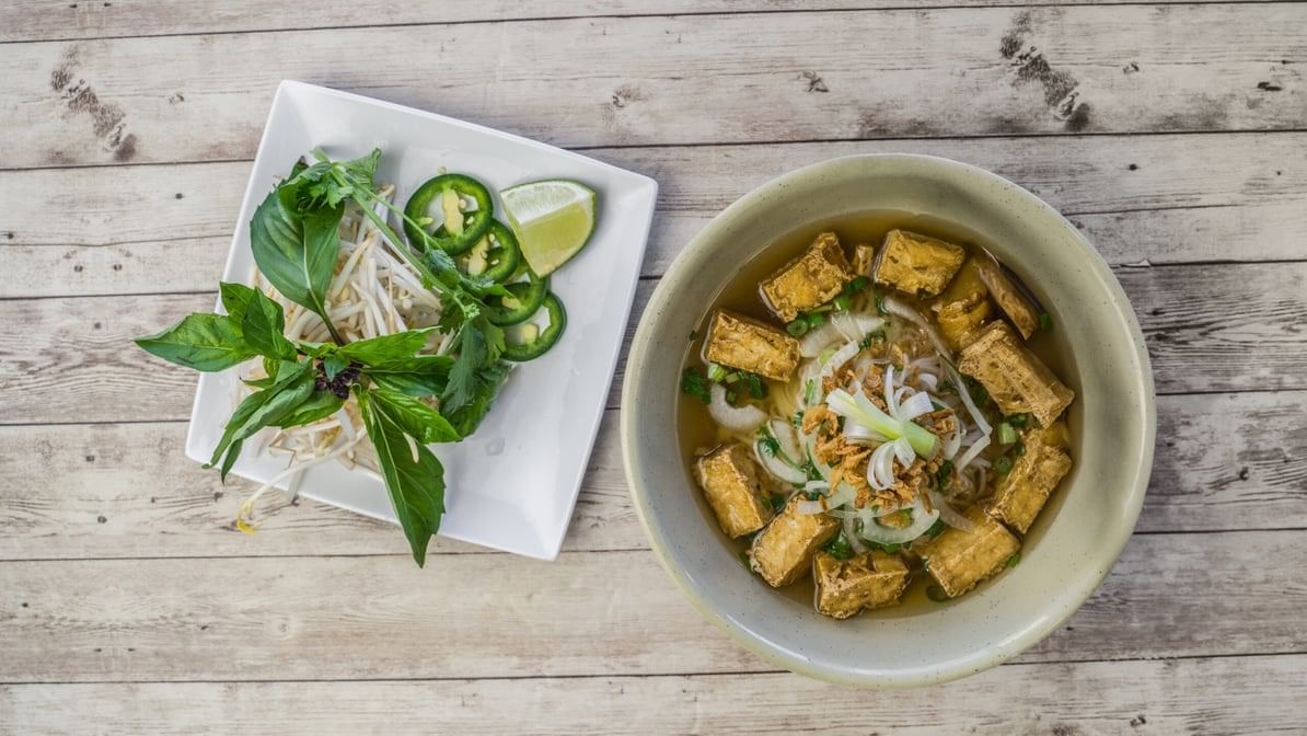 P8: Tofu Noodle Soup - Pho Dau Hu.