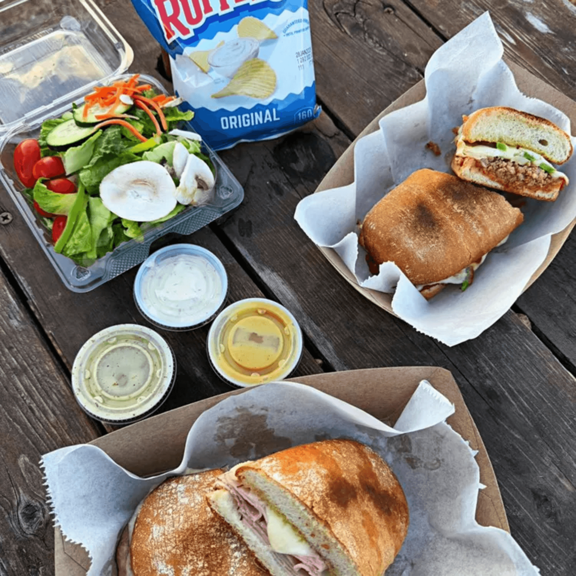 The Tomato Pizza gallery image #1