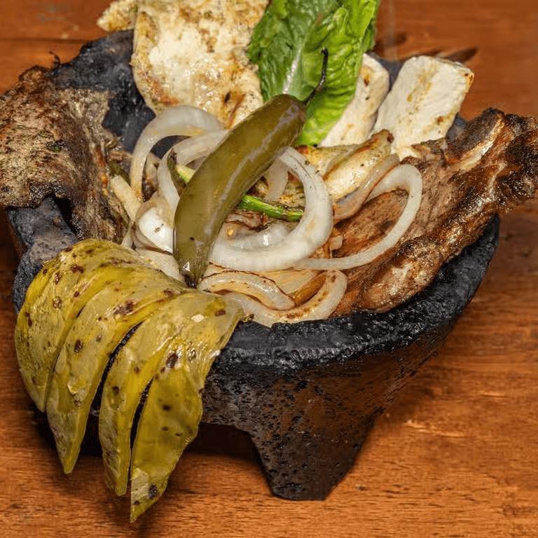 Molcajete ranchero.