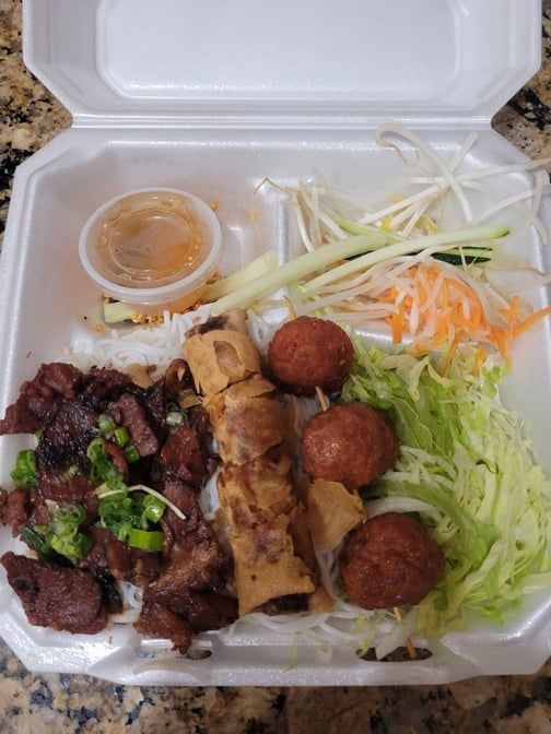 77. Bún Nem Nướng, Thịt Nướng, Chả Gio.