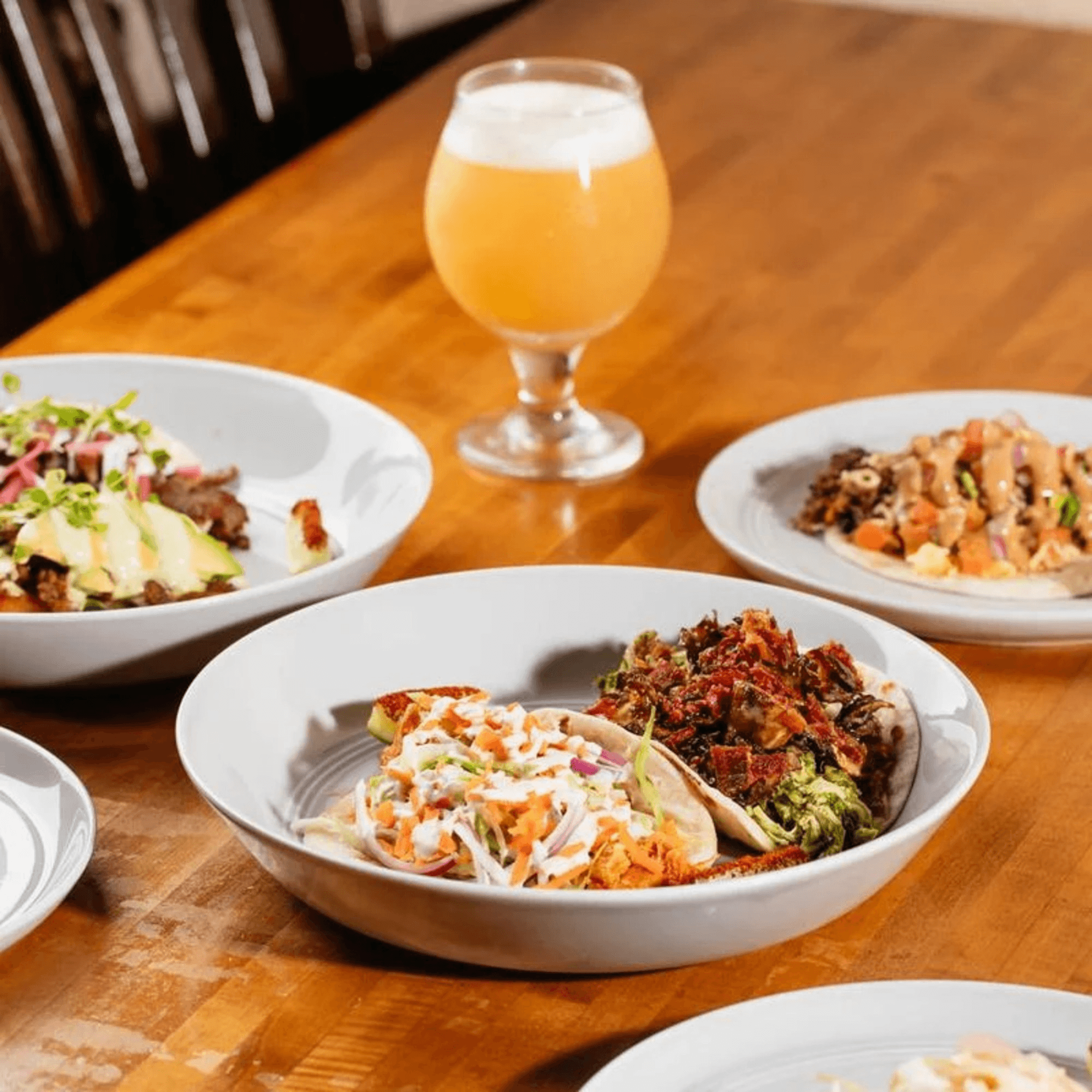 Charlies Burgers & Street Tacos gallery image #3