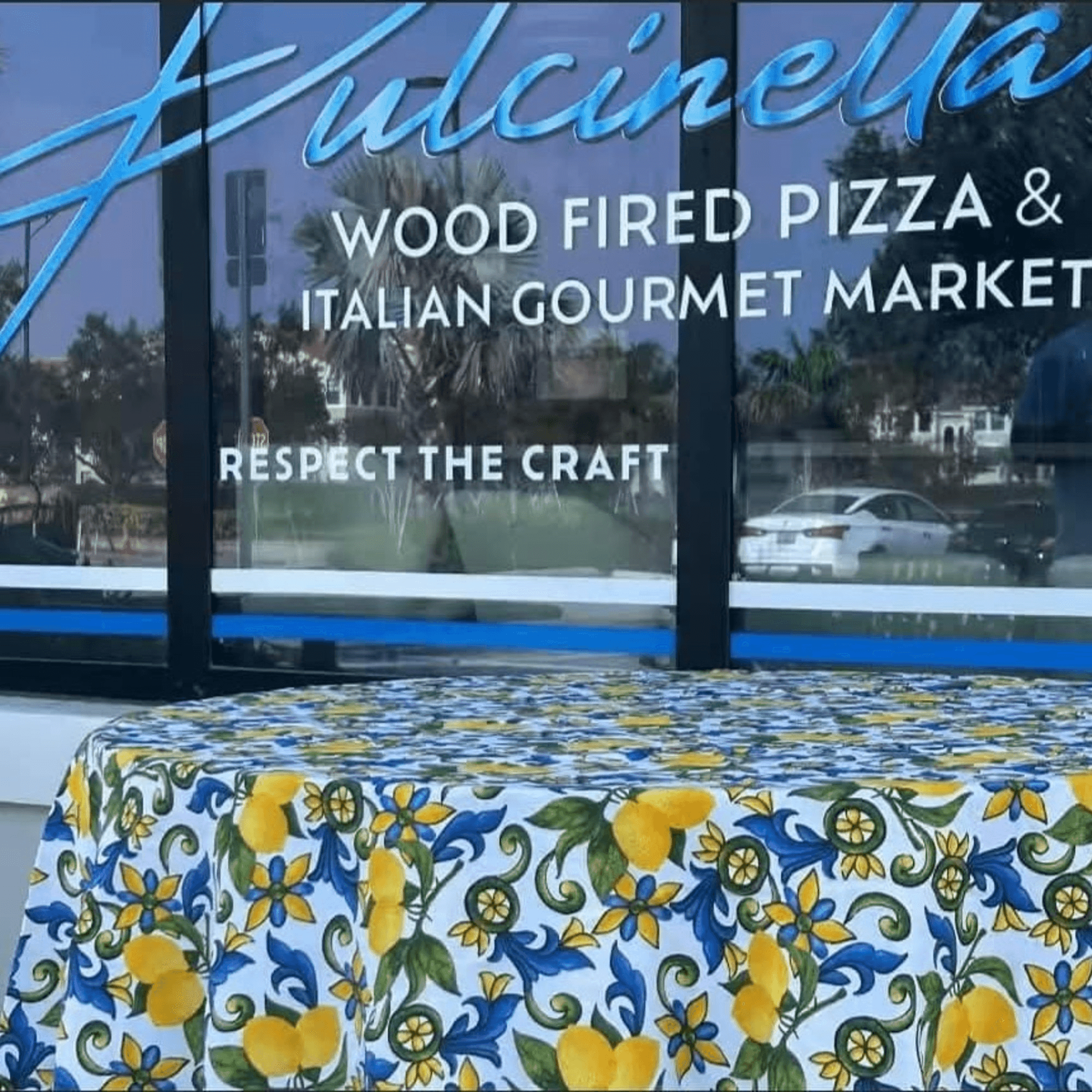 Pulcinella Pizza and Italian Market gallery image #8