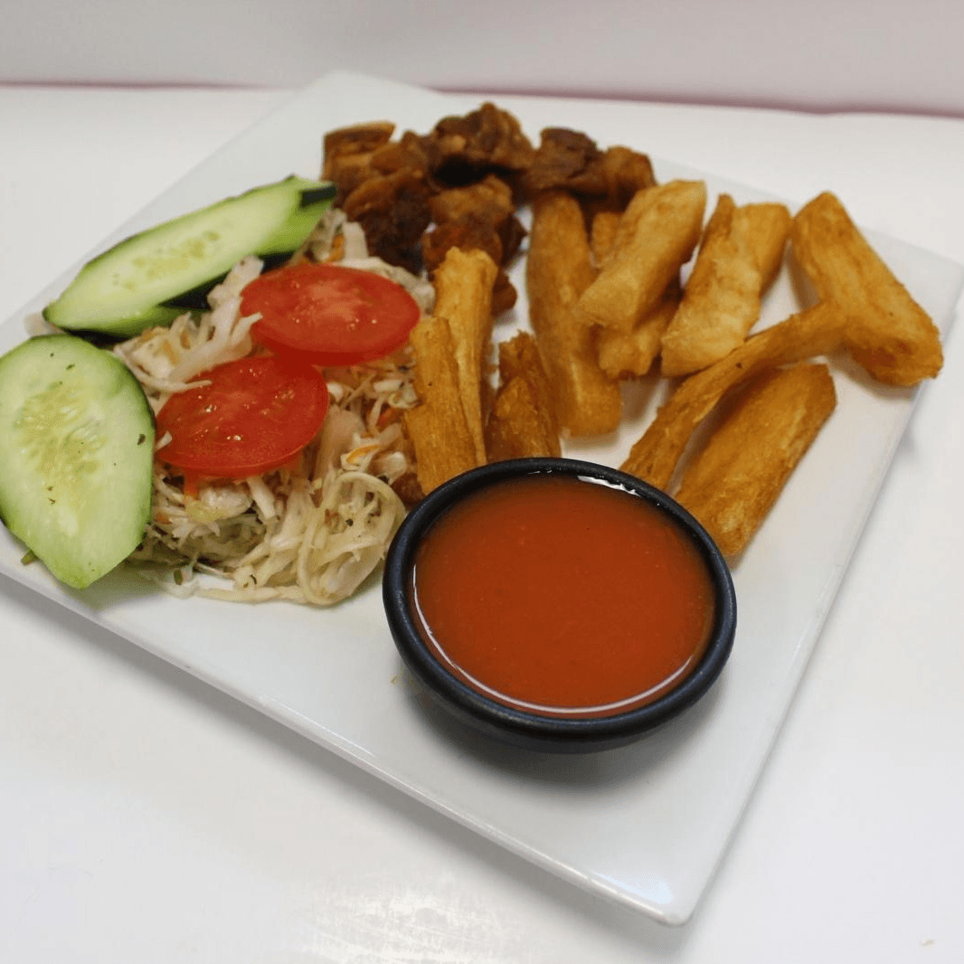 Yuca Con Chicharron(Salvadorian).