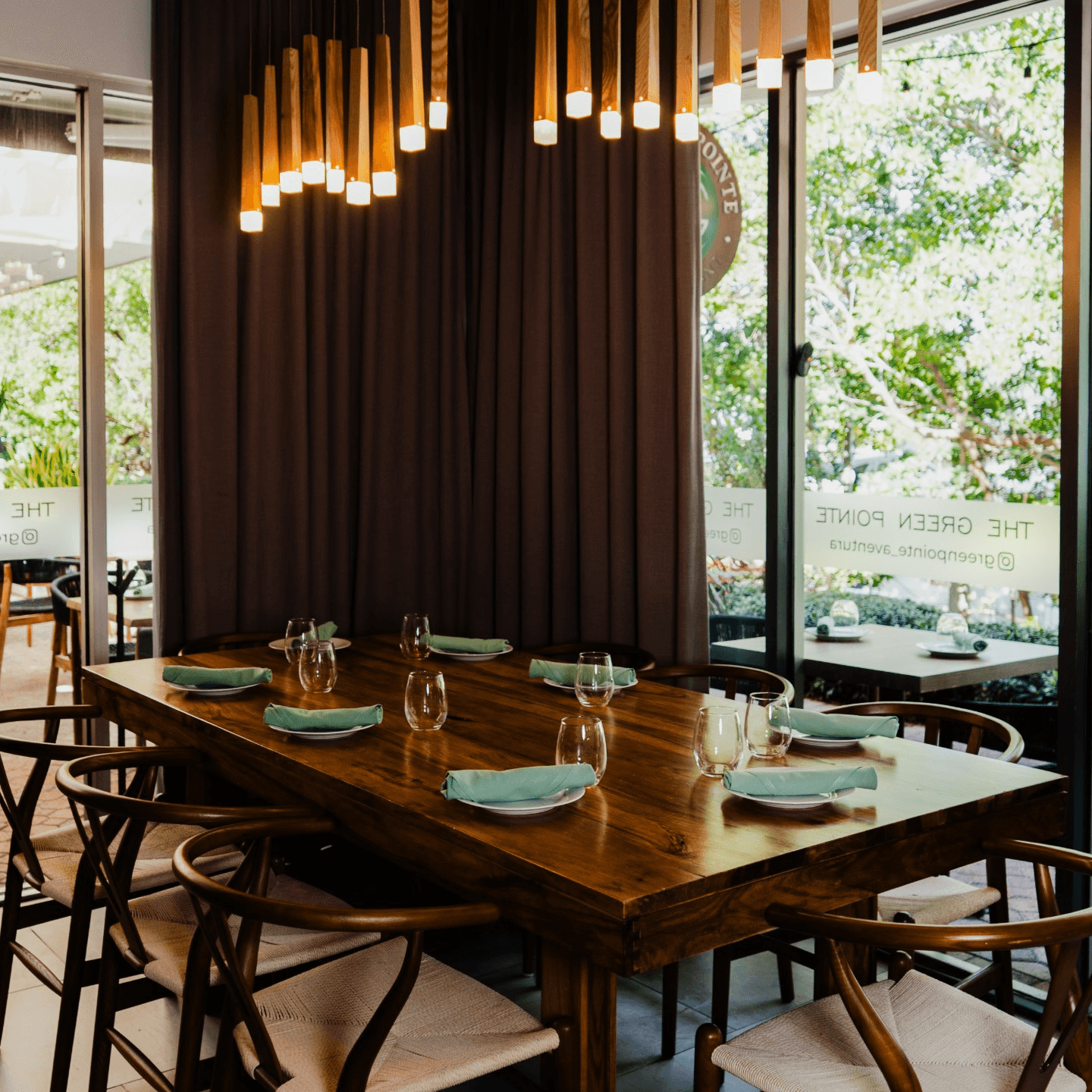 Reserve Your Table for an Easy Visit