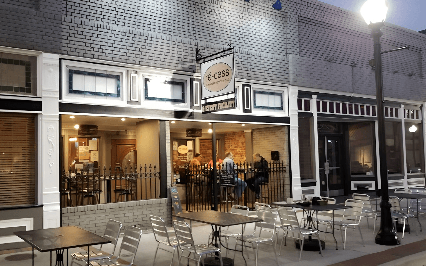 Our Story: A New Twist on Southern Comfort 🍔
