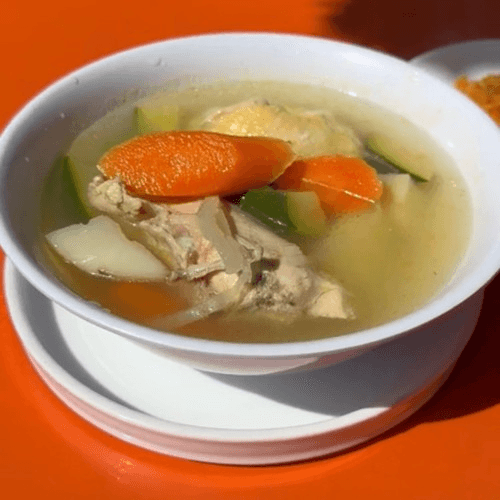 Caldo De Pollo.