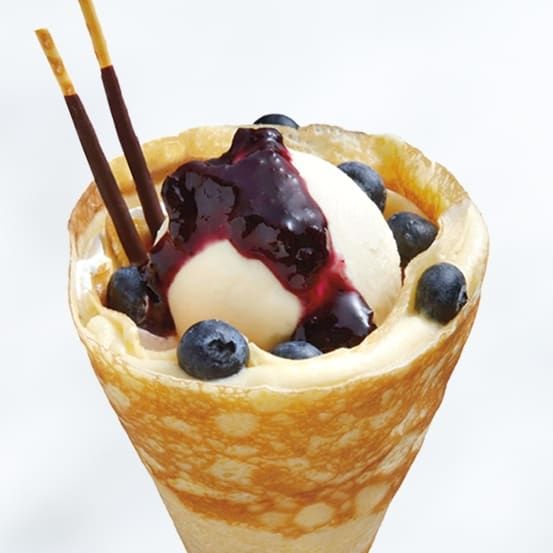 NY Blueberry Cheesecake Crepe.