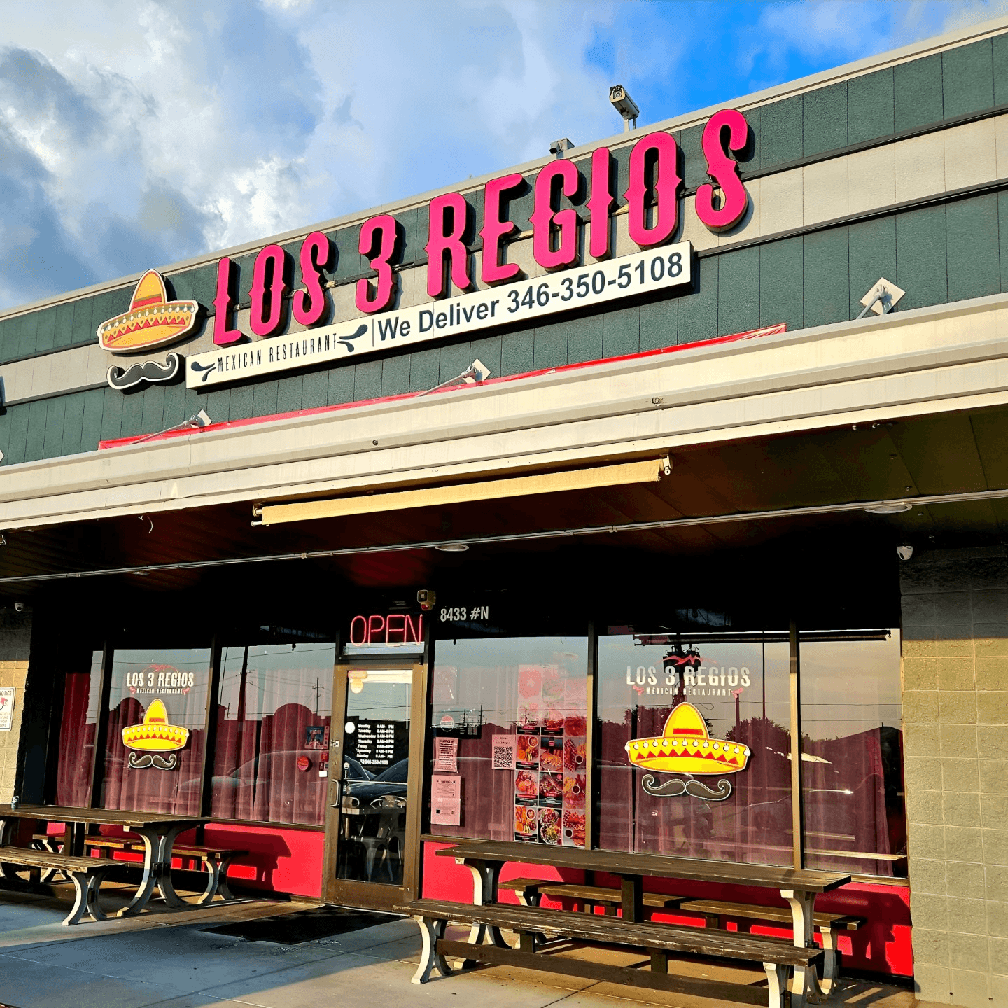 Welcome to Los 3 Regios Mexican Restaurant🌮