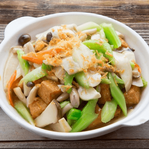 V15 Braised Crispy Tofu with Dried Scallop and Enoki Mushroom 瑤柱什菌扒 脆皮豆腐