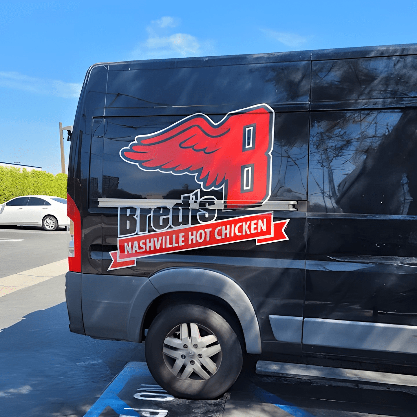 Welcome to Bred Hot Chicken – San Juan Capistrano