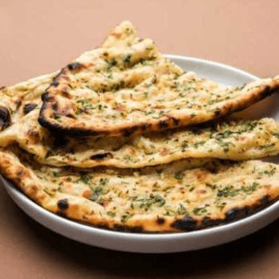 CHILLI CHEESE NAAN.