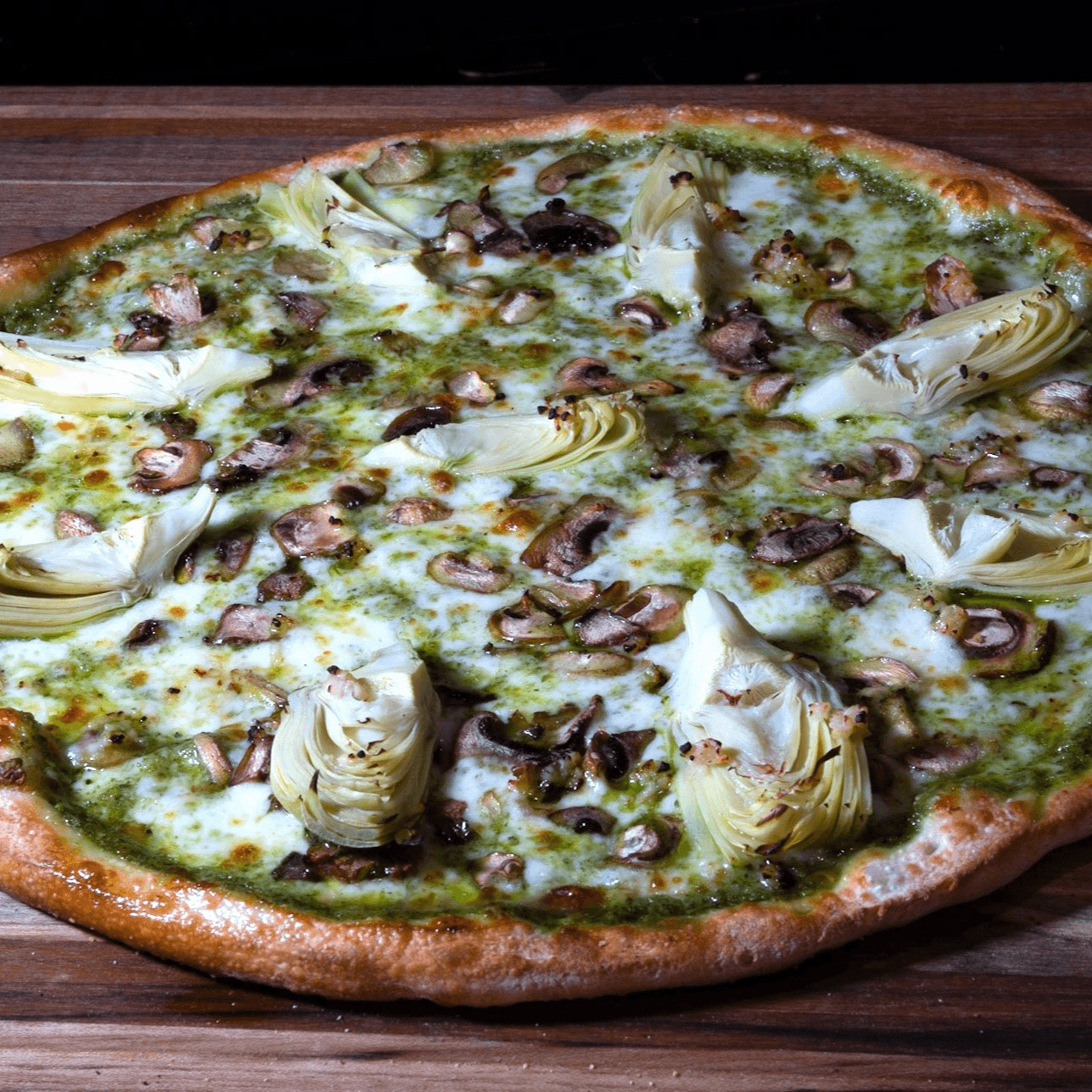 Pesto Veggie Delight Pizza (Large).