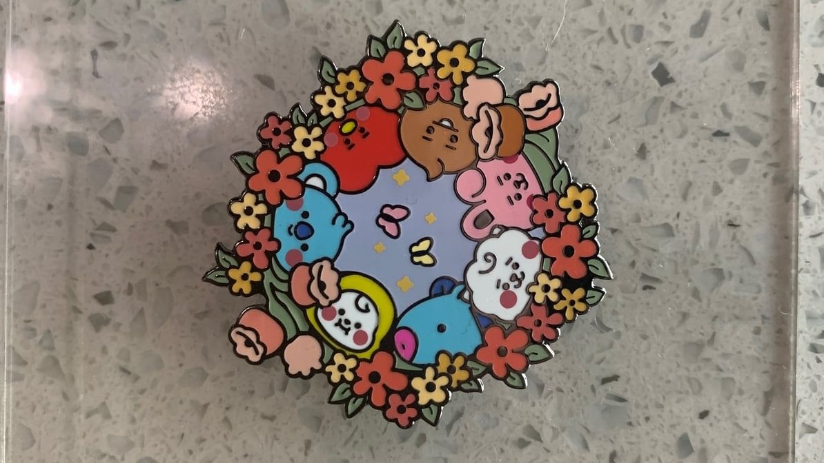 BT21 Pin.