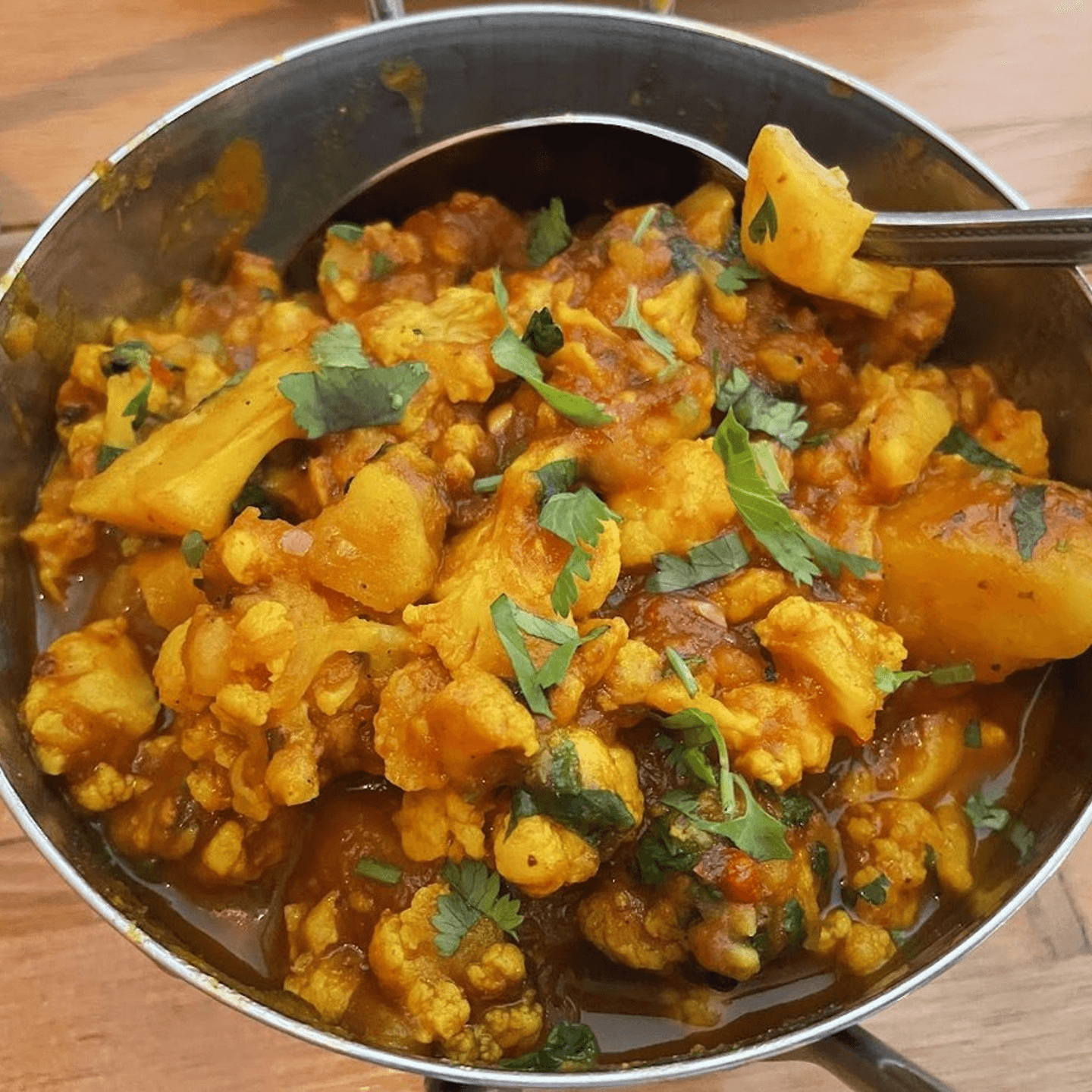 Why Choose Our Vegan Aloo Gobi?