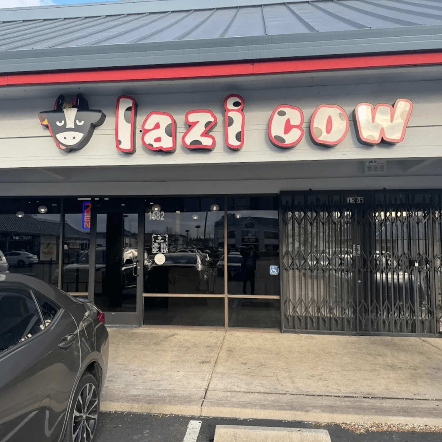 Welcome to Lazi Cow – Arden Howe Plaza