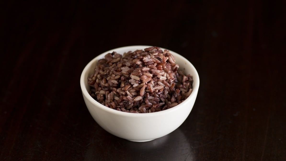 Khao Daeng - Brown Jasmine Rice.